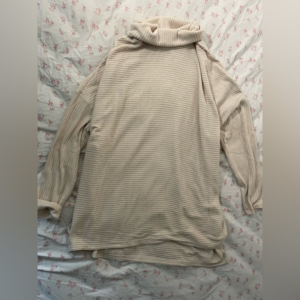 Soft cream oversized pullover